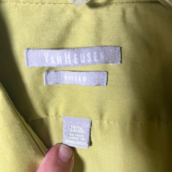 Van Husen fitted button up men’s long sleeve shirt sz16.5. Sleeve 34/35. - Picture 2 of 4